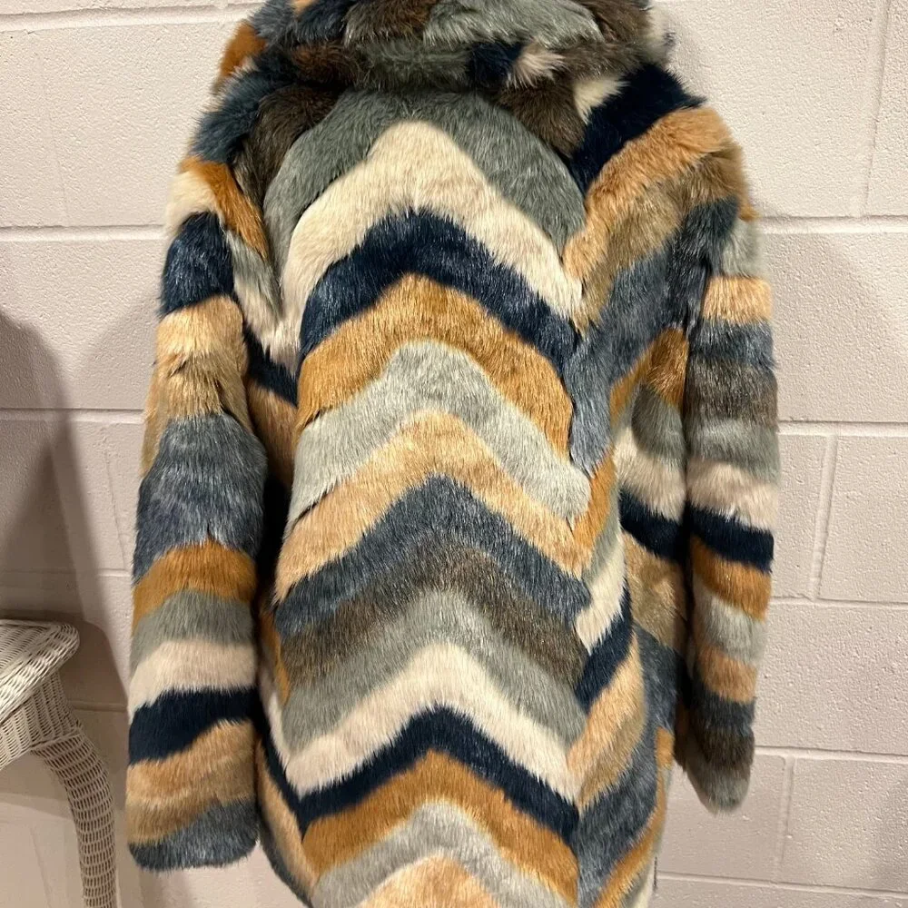 *SOLD* Forever21 Small Brown Jacket – Faux Fur Trendy Outerwear - Picture 7 of 8